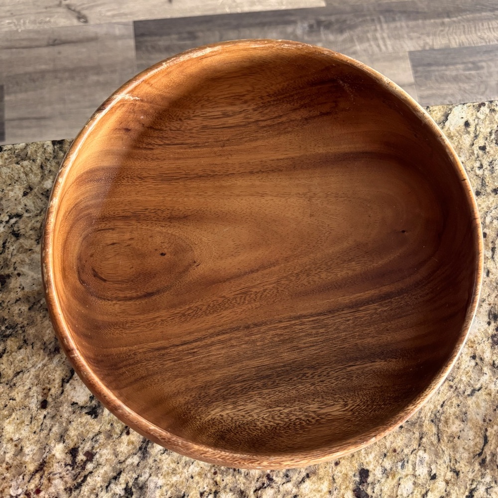 Elegant Japanese Brand Kuraidori 11” Brown Wooden Bowl